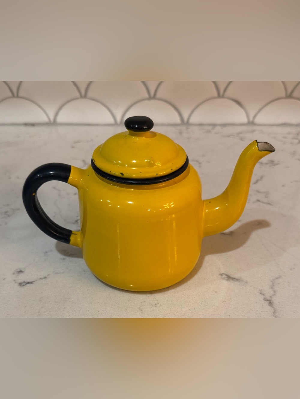 Vintage Judge Ware Enamel Small Tea Pot Yellow With Black Handle England 1960’s